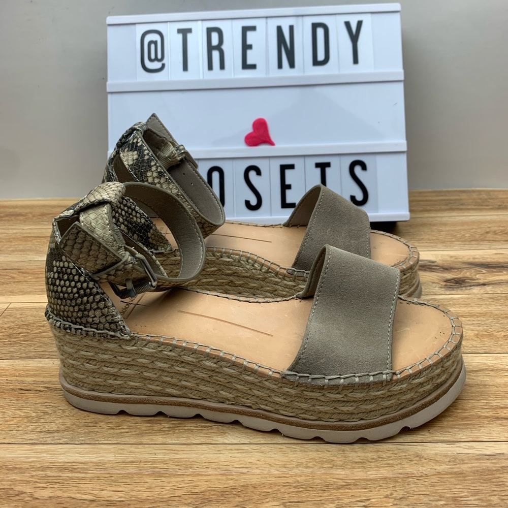 Dolce Vita
Larita Espadrille Platform Sandal - Picture 13 of 16